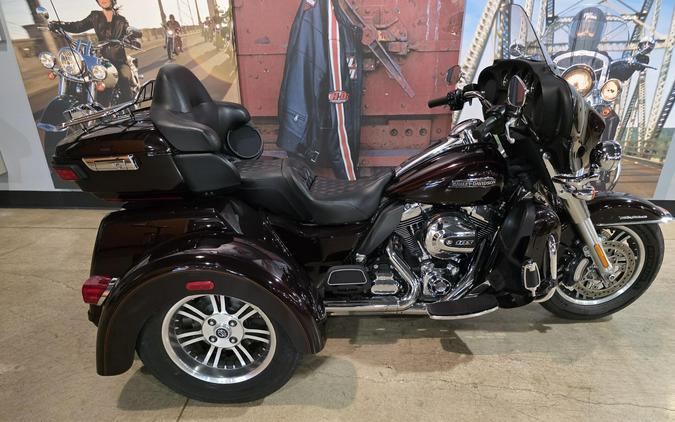 2014 Harley-Davidson Tri Glide Ultra FLHTCUTG
