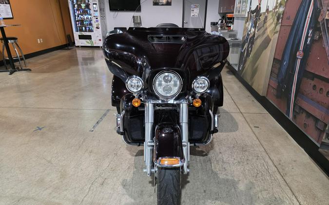 2014 Harley-Davidson Tri Glide Ultra FLHTCUTG