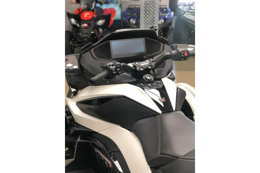 2024 Can-Am Spyder RT Sea-To-Sky