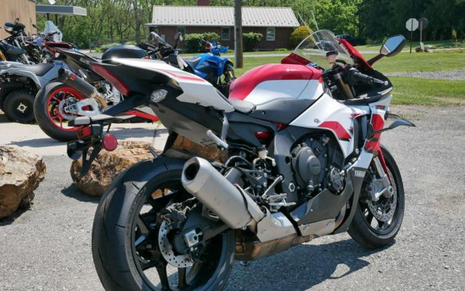 2026 Yamaha YZFR1T1W