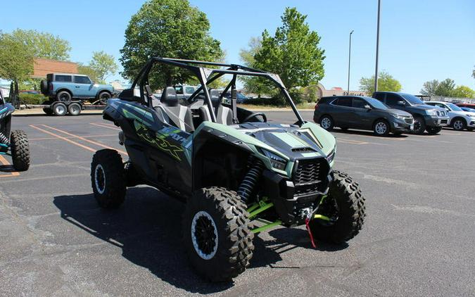 2024 Kawasaki Teryx KRX 1000 SE Pearl Matte Sage Green/Metallic Carbon Gray