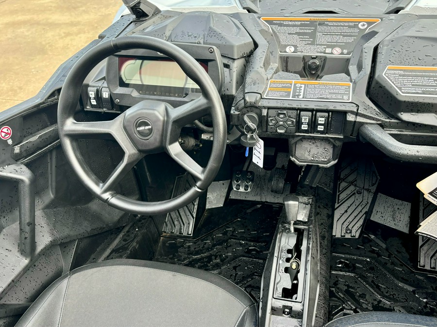 2025 Can-Am™ Maverick Sport X mr 1000R