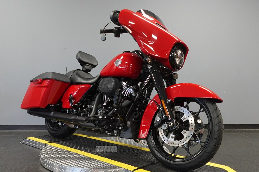 2022 Harley-Davidson Street Glide FLHXS