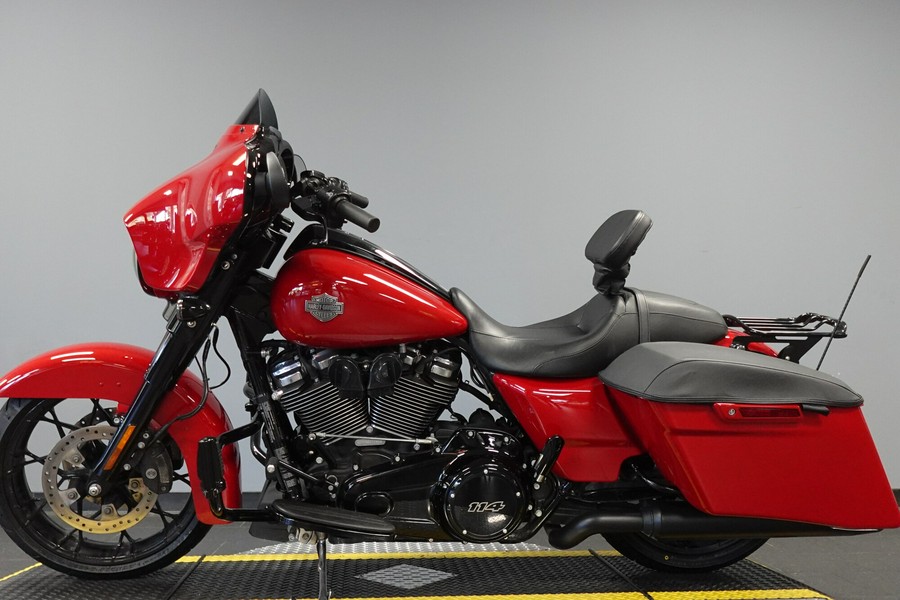 2022 Harley-Davidson Street Glide FLHXS