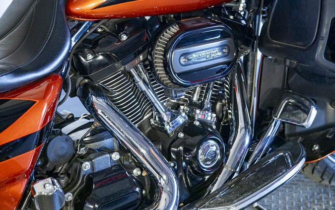 2017 Harley-Davidson® FLHXSE - CVO™ Street Glide®