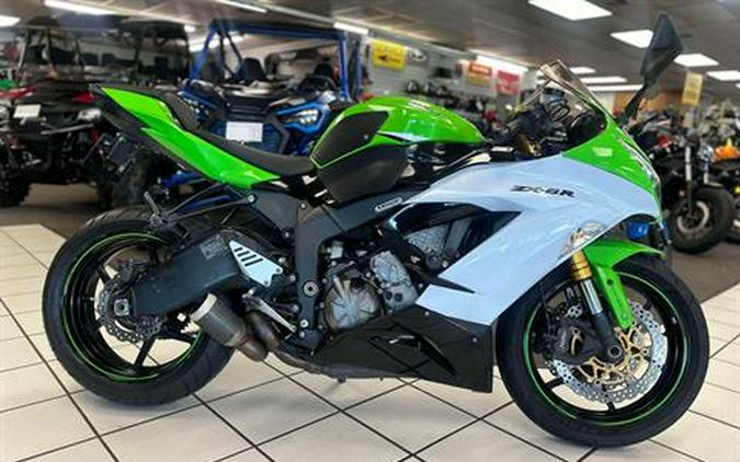 2015 Kawasaki Ninja® ZX™-6R ABS 30th Anniversary