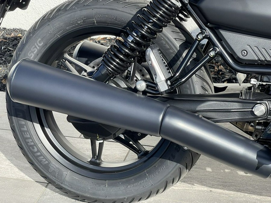 2024 Moto Guzzi V7 Stone