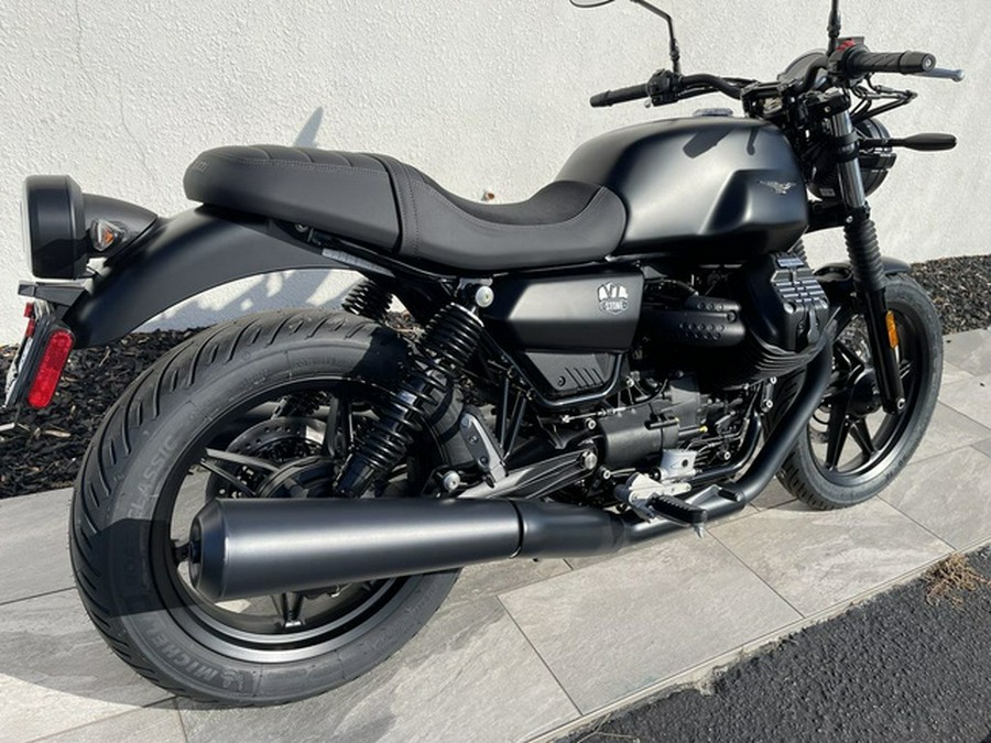 2024 Moto Guzzi V7 Stone