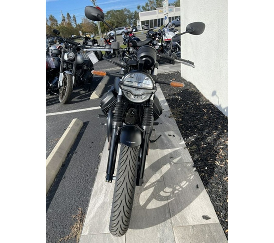 2024 Moto Guzzi V7 Stone