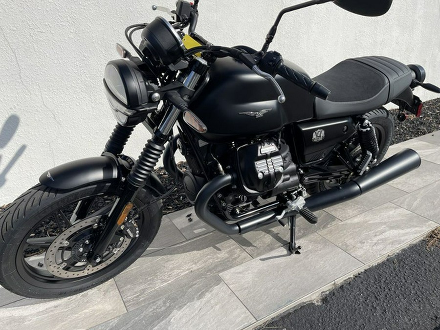 2024 Moto Guzzi V7 Stone