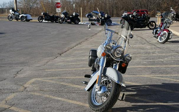 2024 Harley-Davidson Softail FLHCS - Heritage Classic
