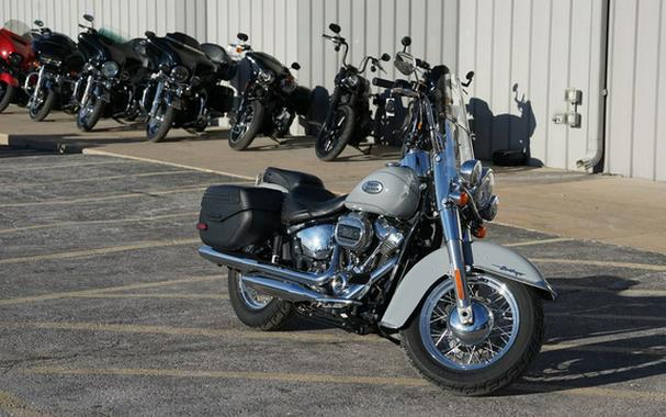 2024 Harley-Davidson Softail FLHCS - Heritage Classic