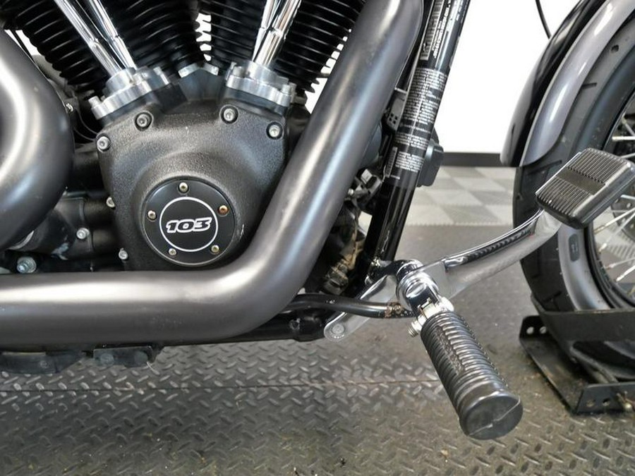 2017 Harley-Davidson® FXDB - Street Bob®