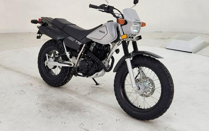 2027 Yamaha TW 200