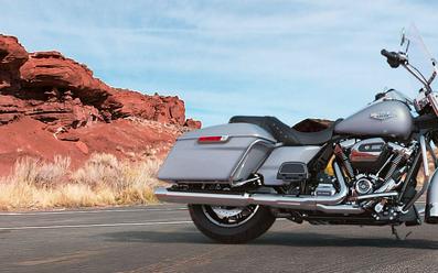 2019 Harley-Davidson® Road King® BARRACUDA SLV