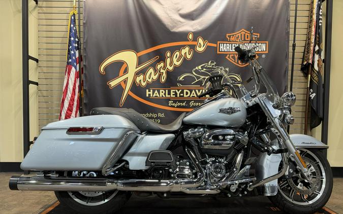 2019 Harley-Davidson® Road King® BARRACUDA SLV