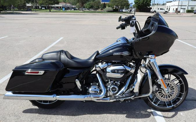 2022 Harley-Davidson Road Glide ST Review [12 Fast Facts]