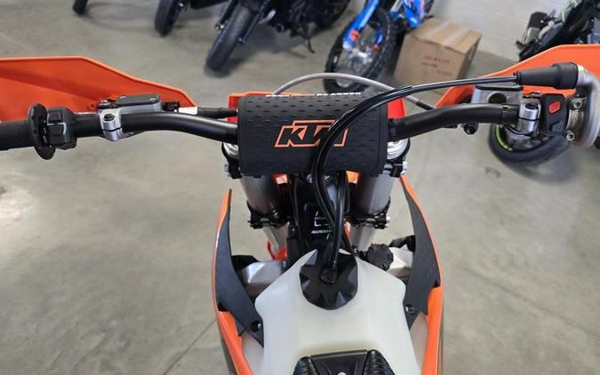 2025 KTM 250 XC