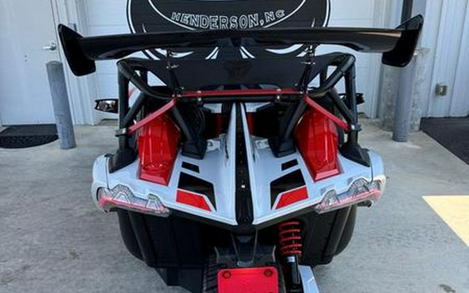 2023 Polaris Slingshot® ROUSH® Edition Manual