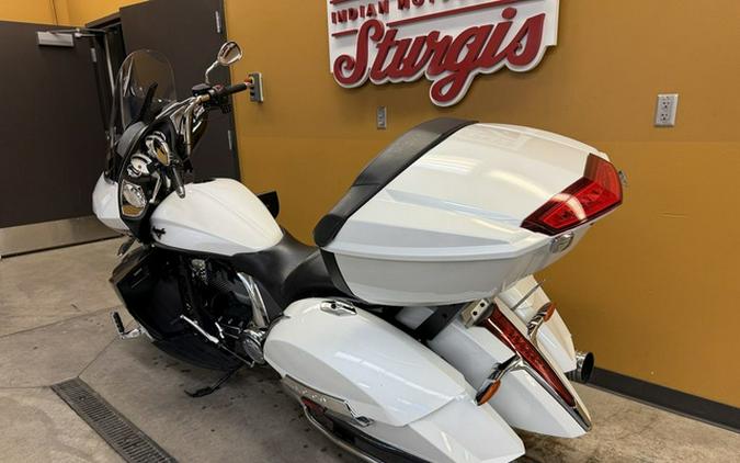 2016 Victory Motorcycles Cross Country Tour Two-Tone White Pearl And Gray
