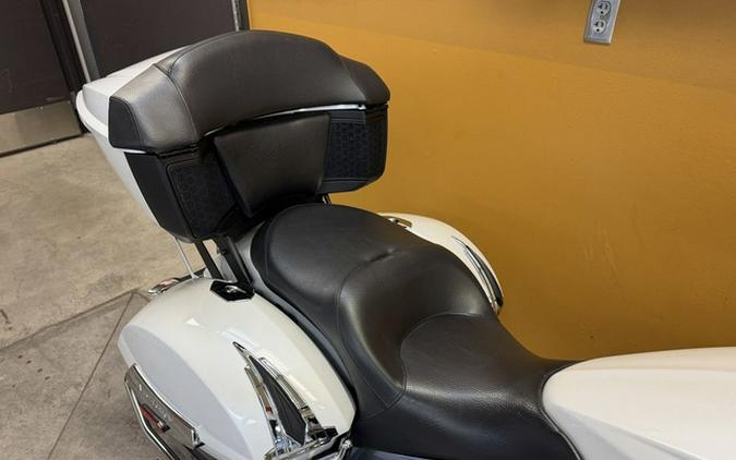 2016 Victory Motorcycles Cross Country Tour Two-Tone White Pearl And Gray