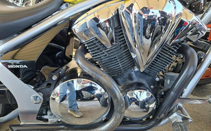 2022 HONDA FURY BASE