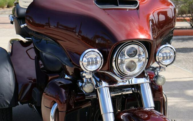 2019 Harley-Davidson Tri Glide Ultra FLHTCUTG