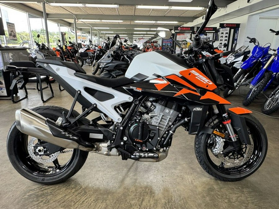 2027 KTM Duke 990