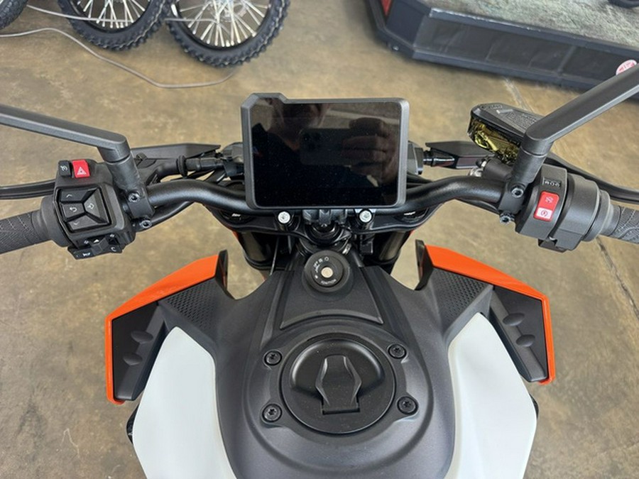 2027 KTM Duke 990