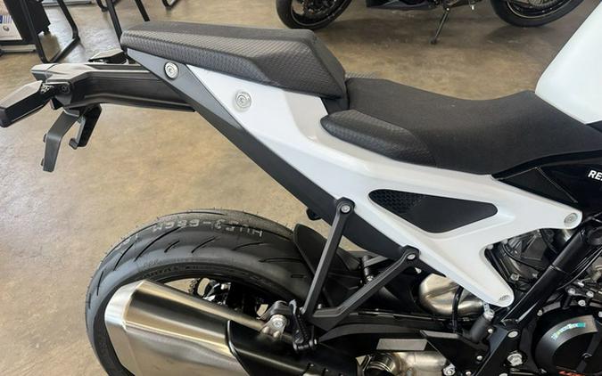 2027 KTM Duke 990