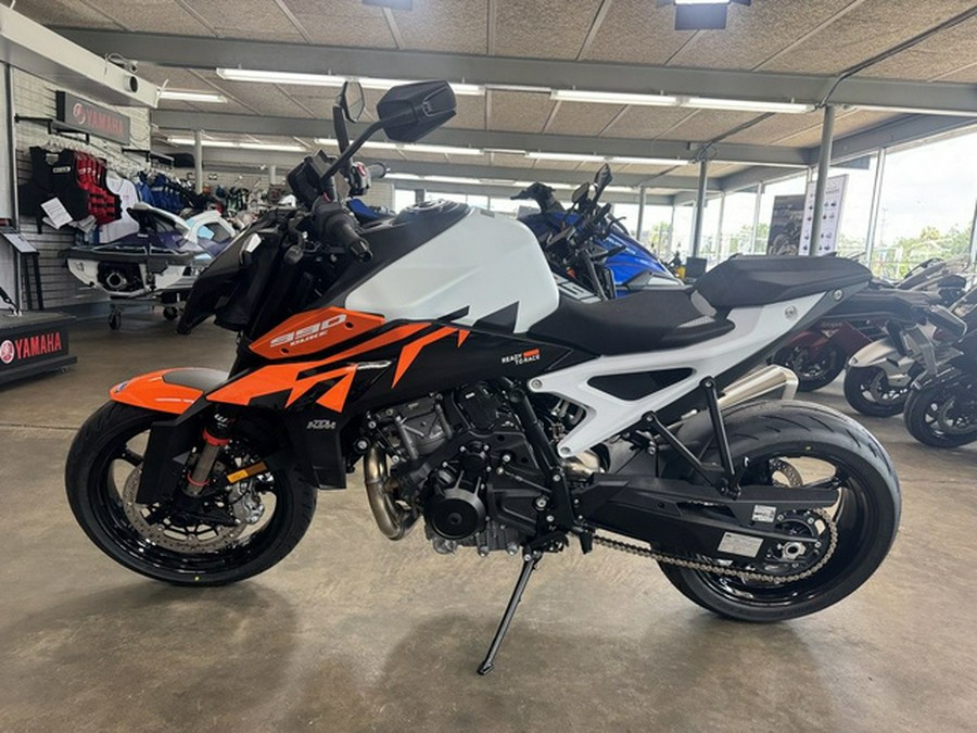 2027 KTM Duke 990