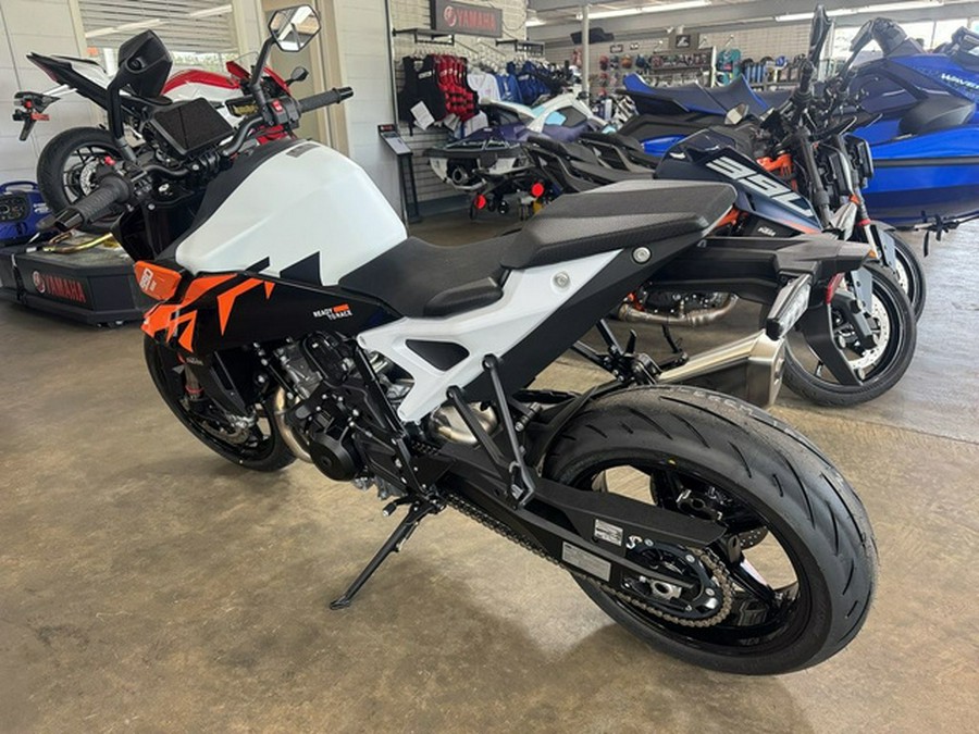 2027 KTM Duke 990