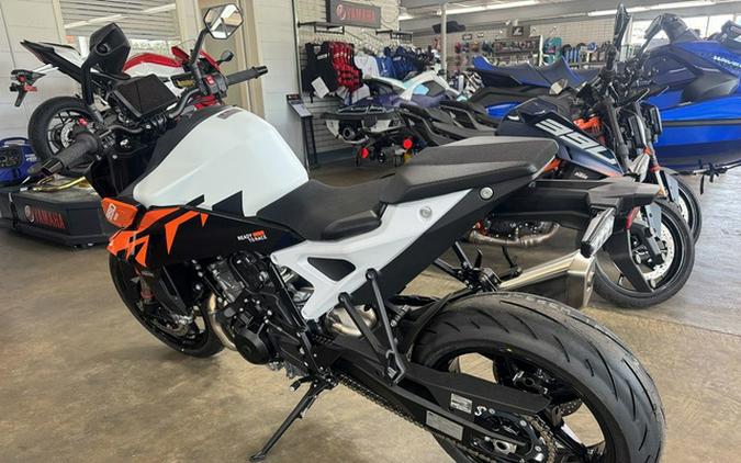2027 KTM Duke 990