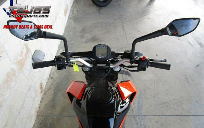 2023 KTM Duke 200