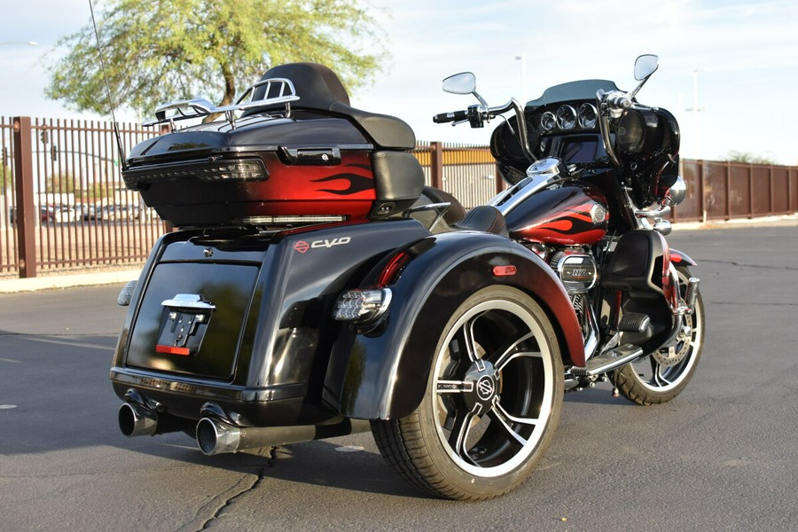 2022 Harley-Davidson CVO Tri Glide