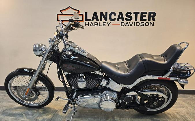 2009 Harley-Davidson® Softail® Custom Vivid Black FXSTC