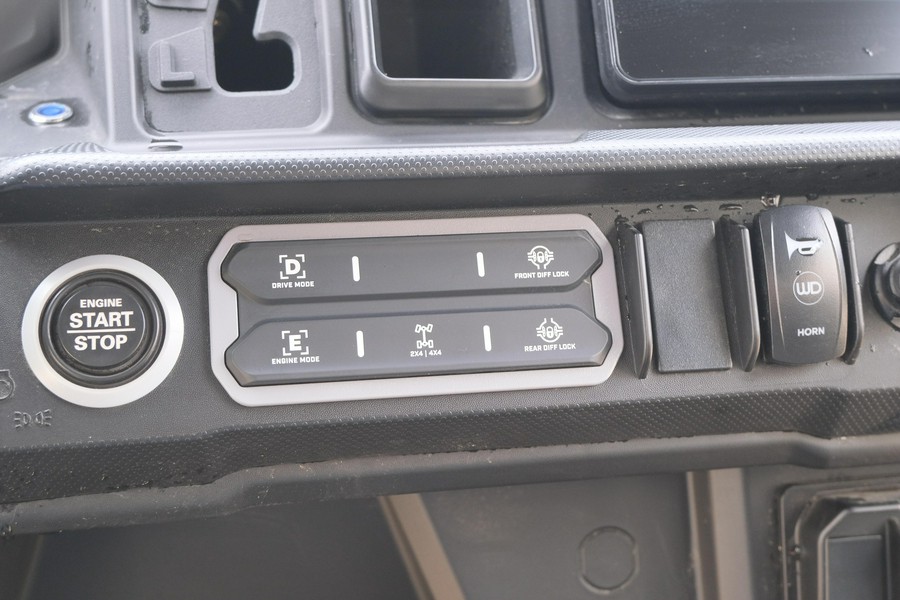 2026 CAN-AM DEFENDER MAX XT HD11 WITH 1025 INCH TOUCHSCREEN