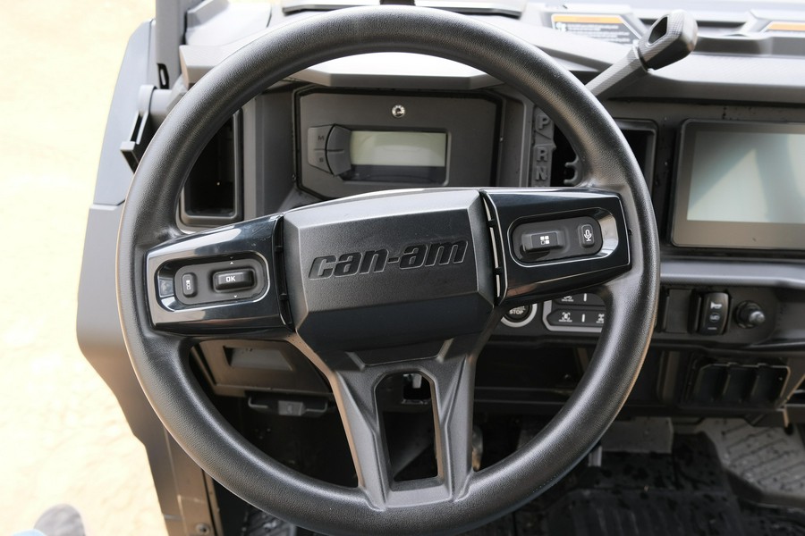 2026 CAN-AM DEFENDER MAX XT HD11 WITH 1025 INCH TOUCHSCREEN