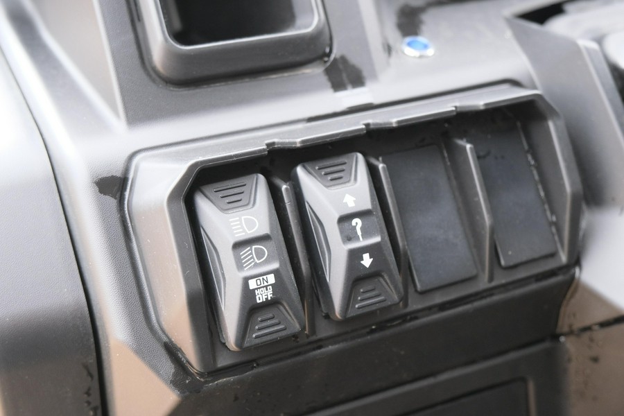 2026 CAN-AM DEFENDER MAX XT HD11 WITH 1025 INCH TOUCHSCREEN