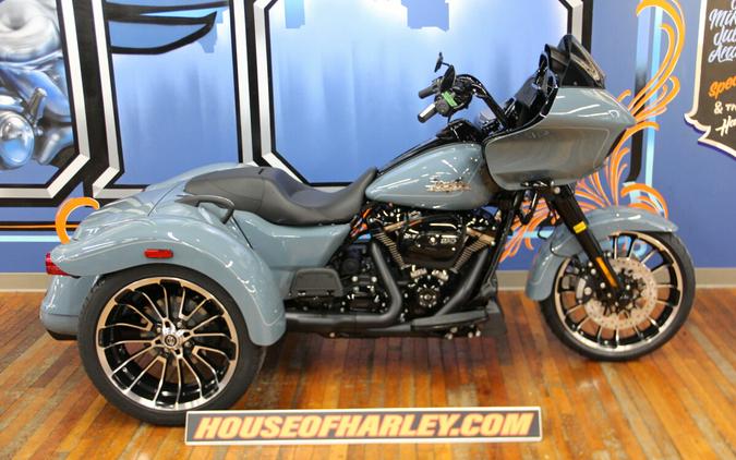 2024 Harley-Davidson Road Glide 3 Sharkskin Blue – Black Finish