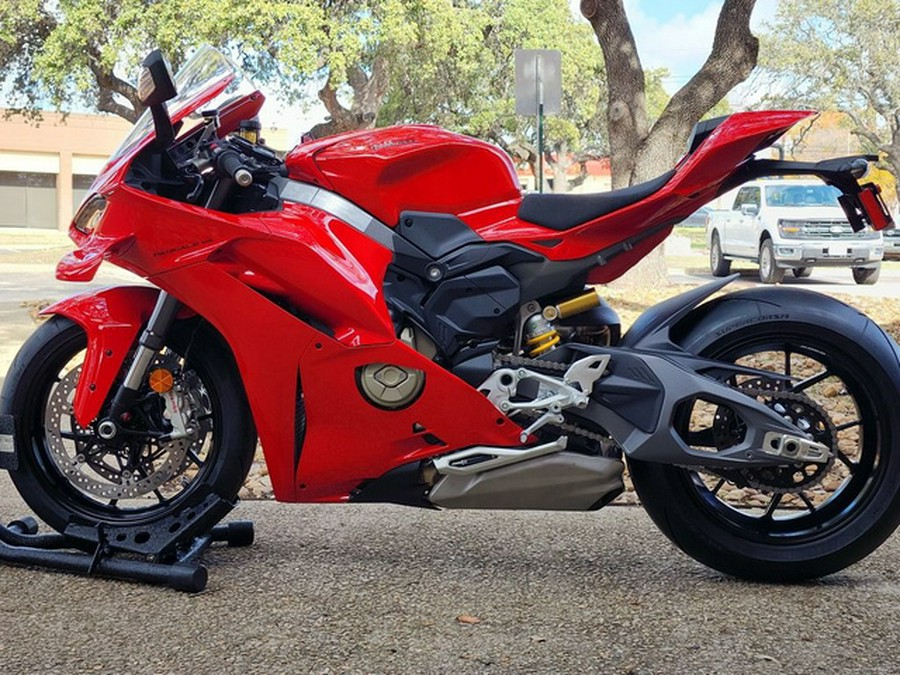 2025 Ducati Panigale V4 Ducati Red