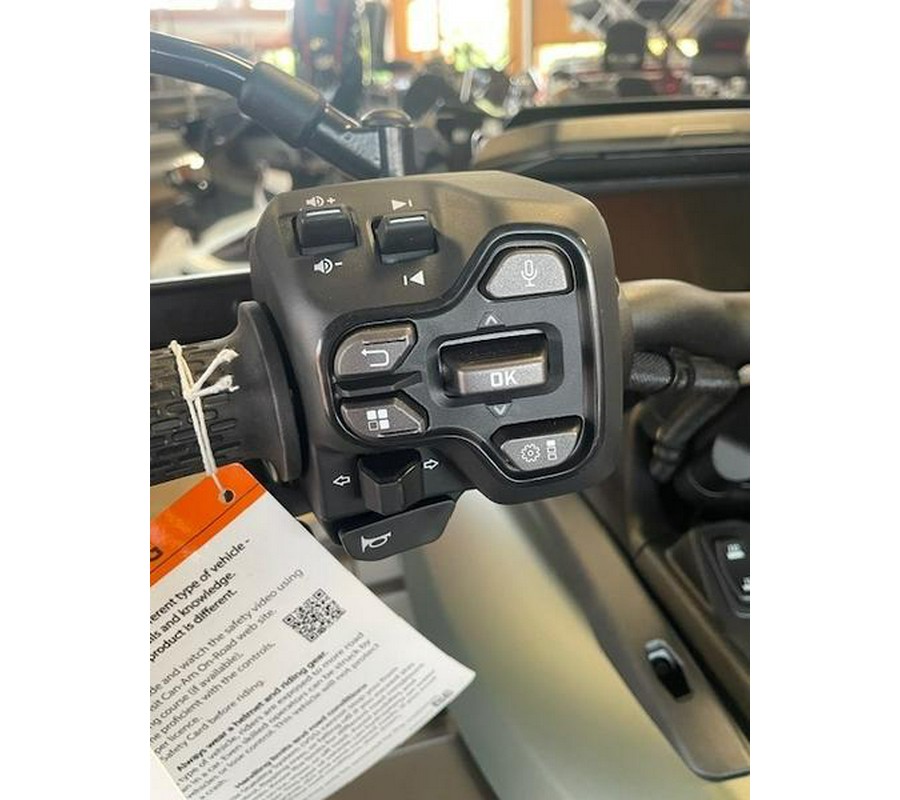 2025 Can-Am® Canyon Redrock