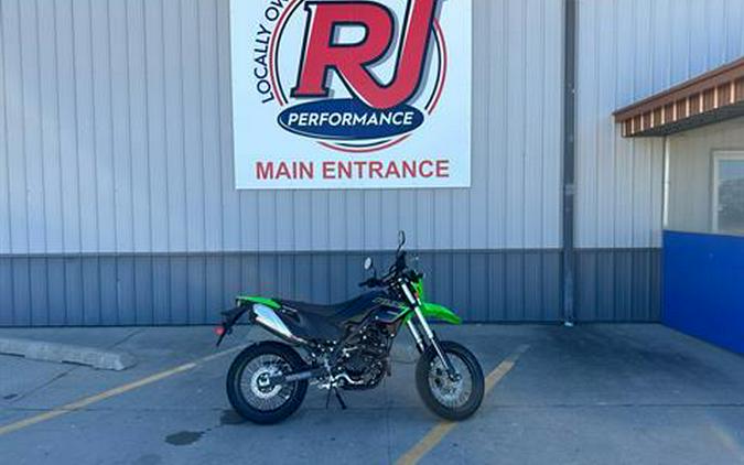 2023 Kawasaki KLX230SM Review [A Dozen Fast Facts]