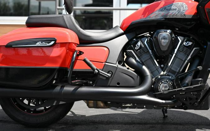 2023 Indian Motorcycle® Challenger® Dark Horse® Indy Red / Black Metallic