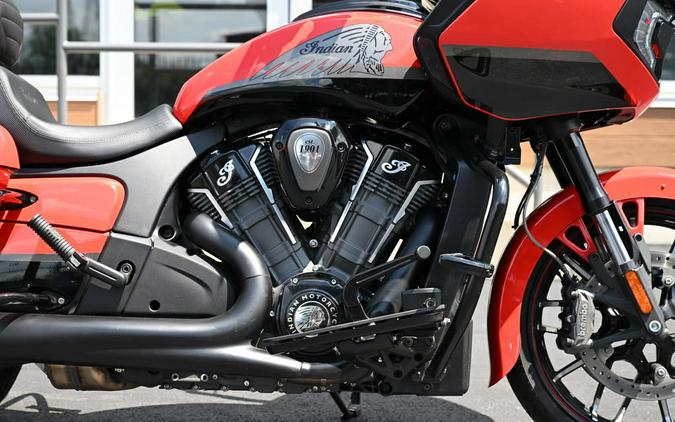 2023 Indian Motorcycle® Challenger® Dark Horse® Indy Red / Black Metallic