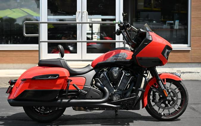 2023 Indian Motorcycle® Challenger® Dark Horse® Indy Red / Black Metallic