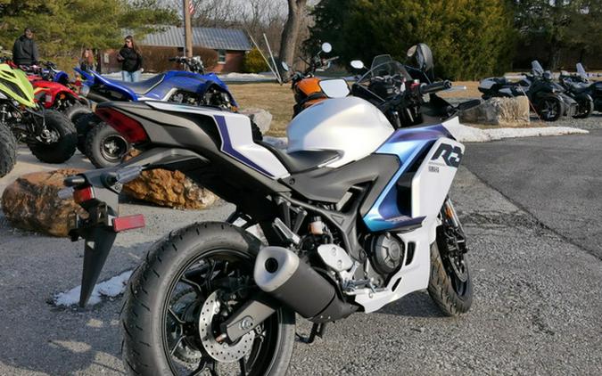 2025 Yamaha YZF R3