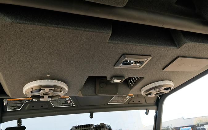 2026 CAN-AM DEFENDER MAX XT HD11 WITH 1025 INCH TOUCHSCREEN