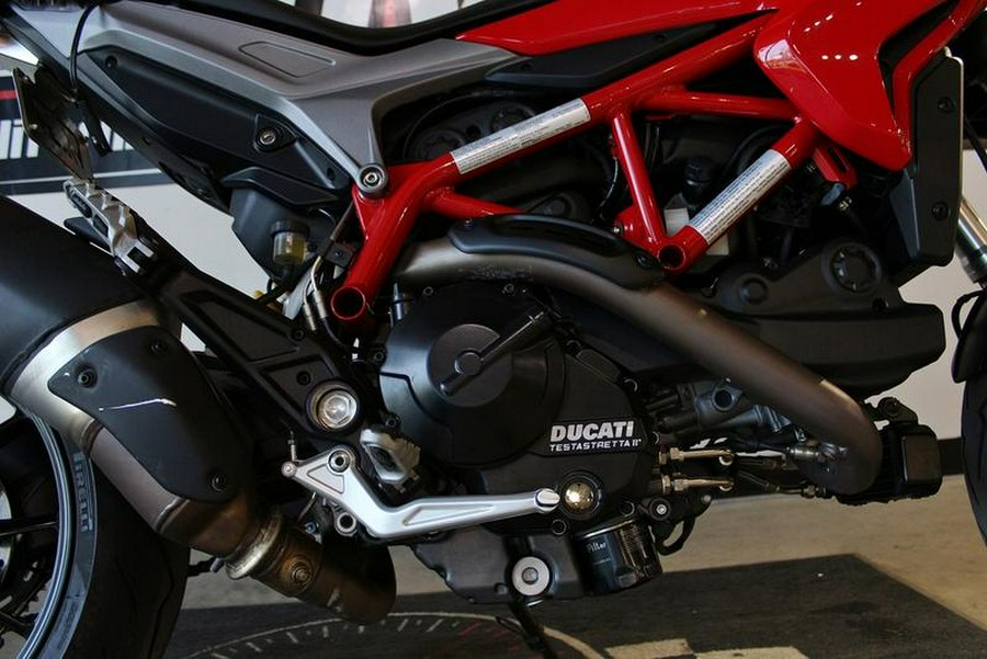 2016 Ducati Hypermotard 939 Red