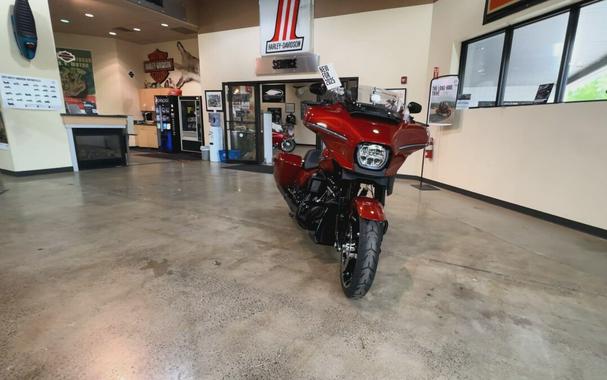 2025 Harley-Davidson Street Glide® Whiskey Firestorm - Black Finish